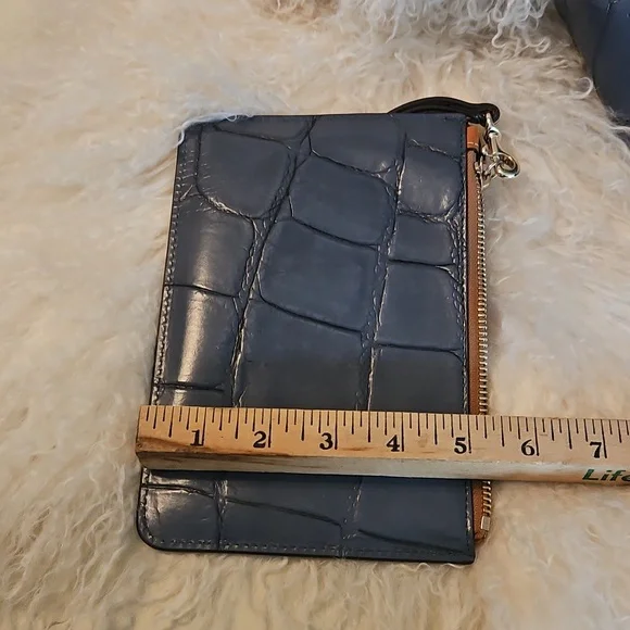 Dooney & Bourke Blue Croc Drawstring Bag & Matching Wristlet - Picture 11 of 12